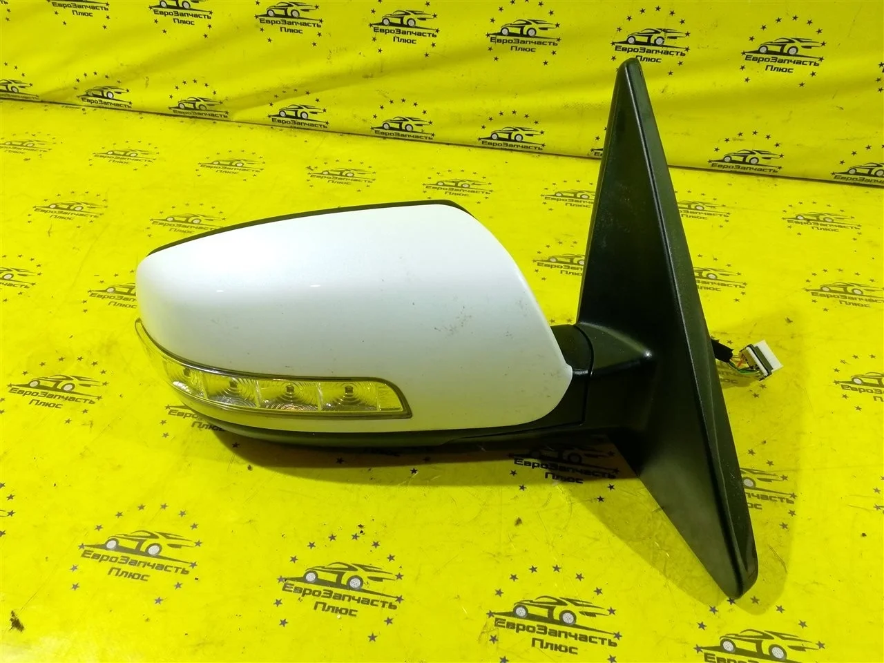 Зеркало двери Kia Sorento 2 876202P160 XM, переднее правое