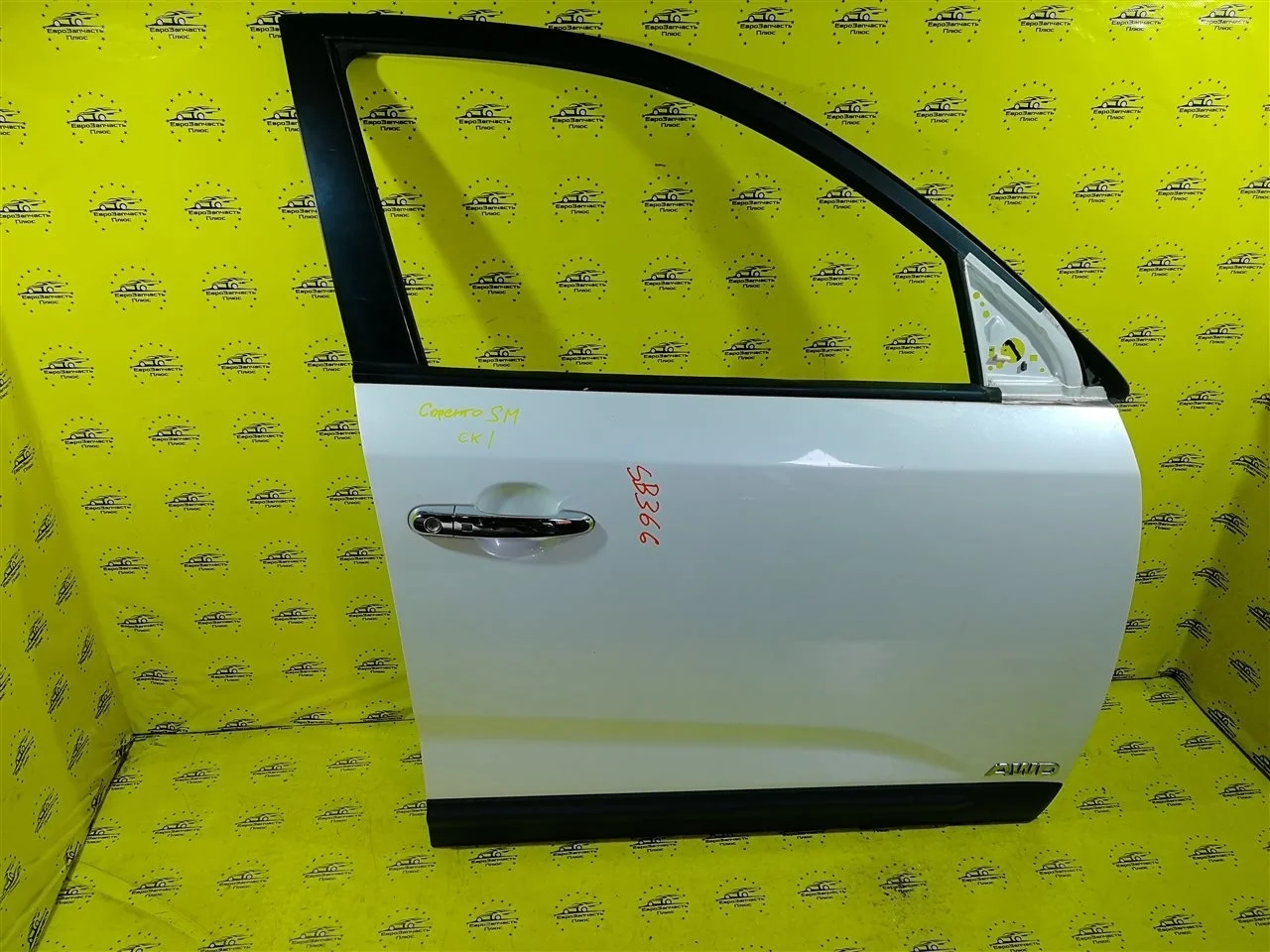 Дверь Kia Sorento 2 760042P010 XM, передняя правая