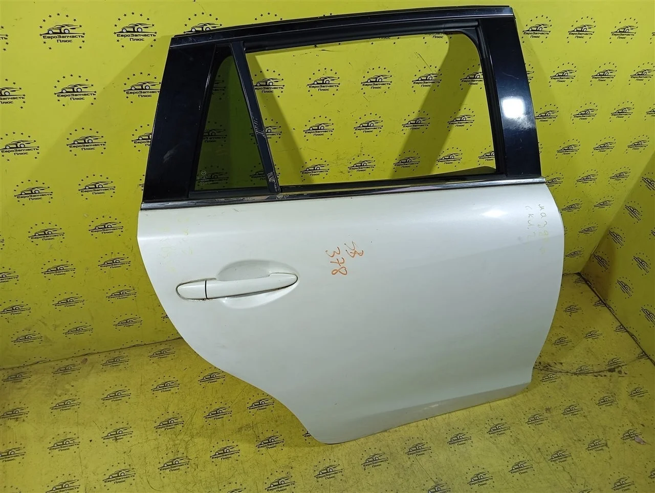 Дверь Mazda 6 GHY17302XA GJ, задняя правая