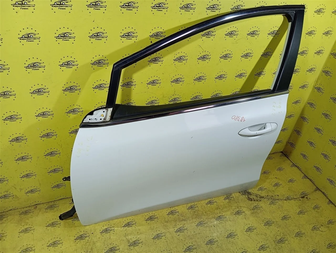 Дверь Kia Ceed 2 76003A2000 JD, передняя левая