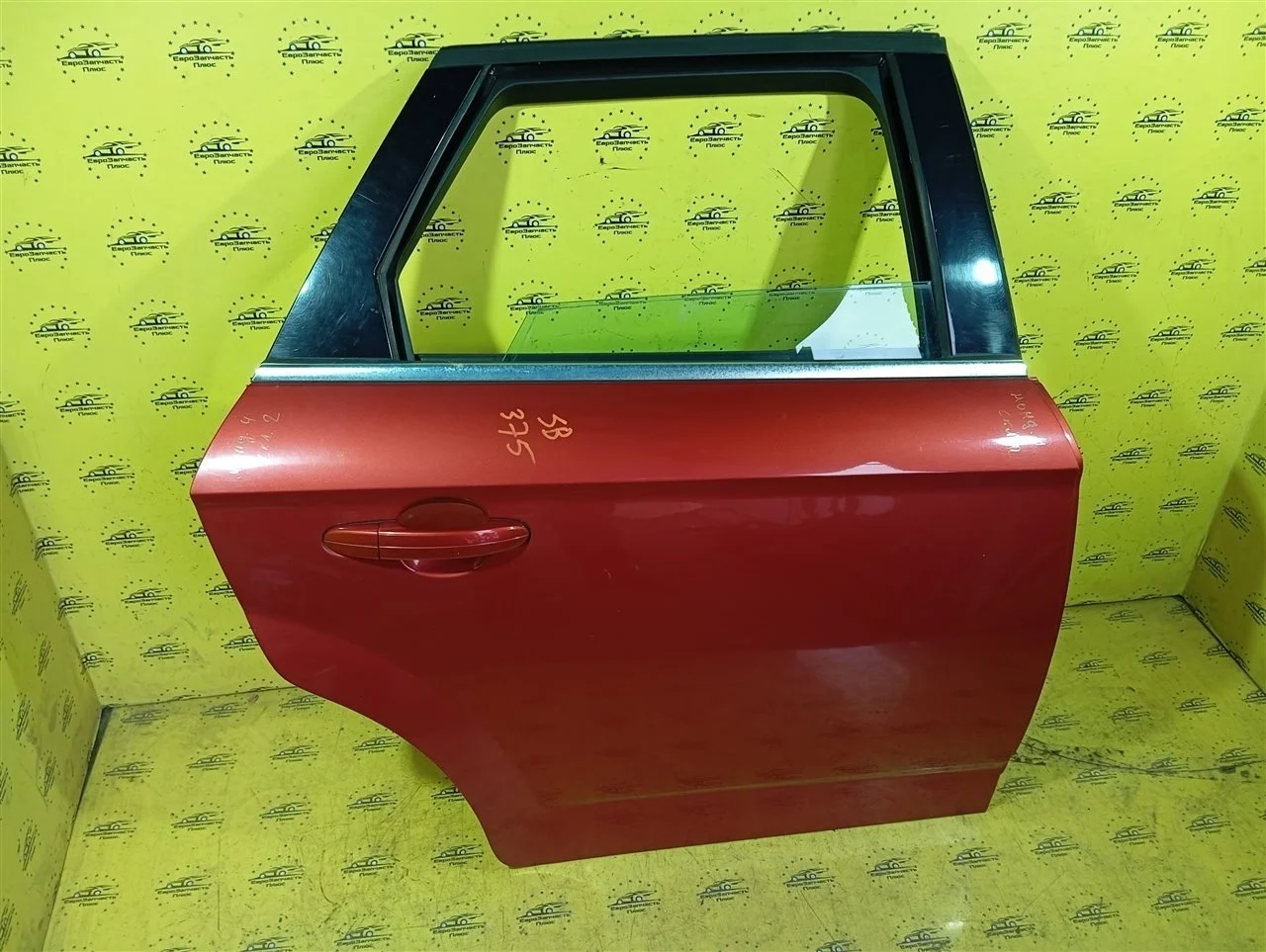 Дверь Ford Mondeo 4 1706118 CD345, задняя правая