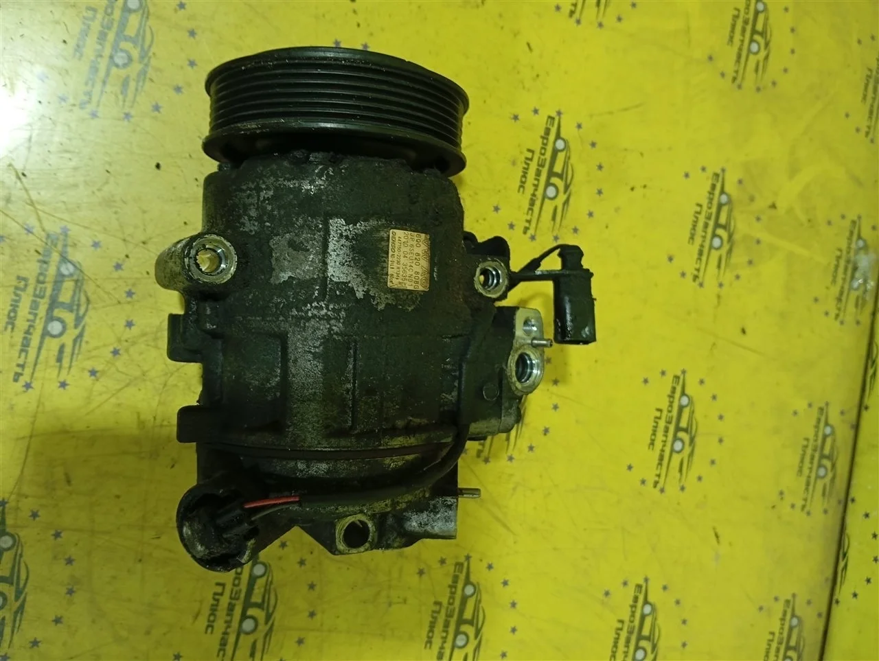 Компрессор кондиционера Volkswagen Polo 6Q0820808G MK5 1.2