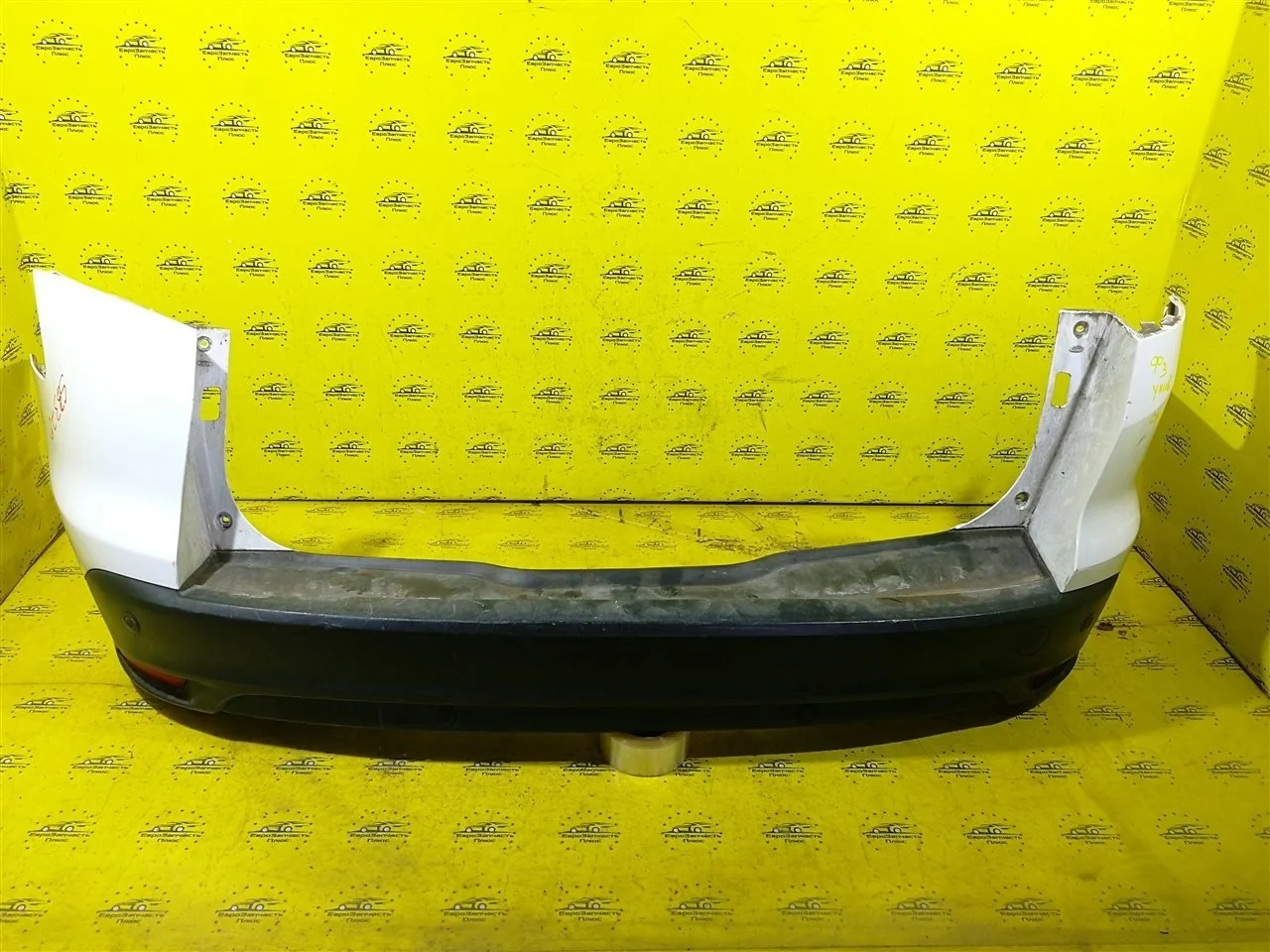 Бампер Ford Focus 3 1719100 УНИВЕРСАЛ, задний