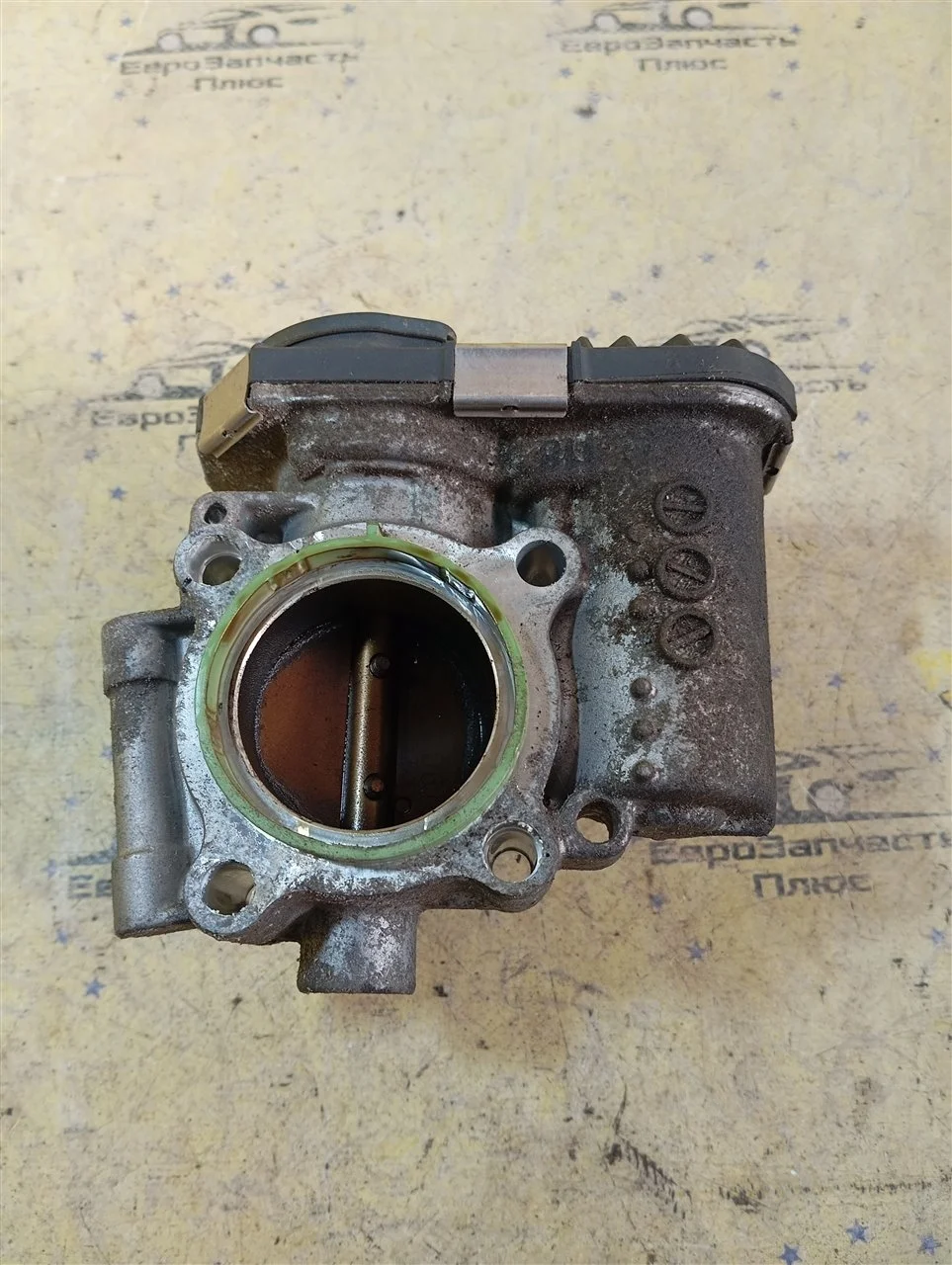 Дроссельная заслонка Opel Corsa 55562270 D 1.4