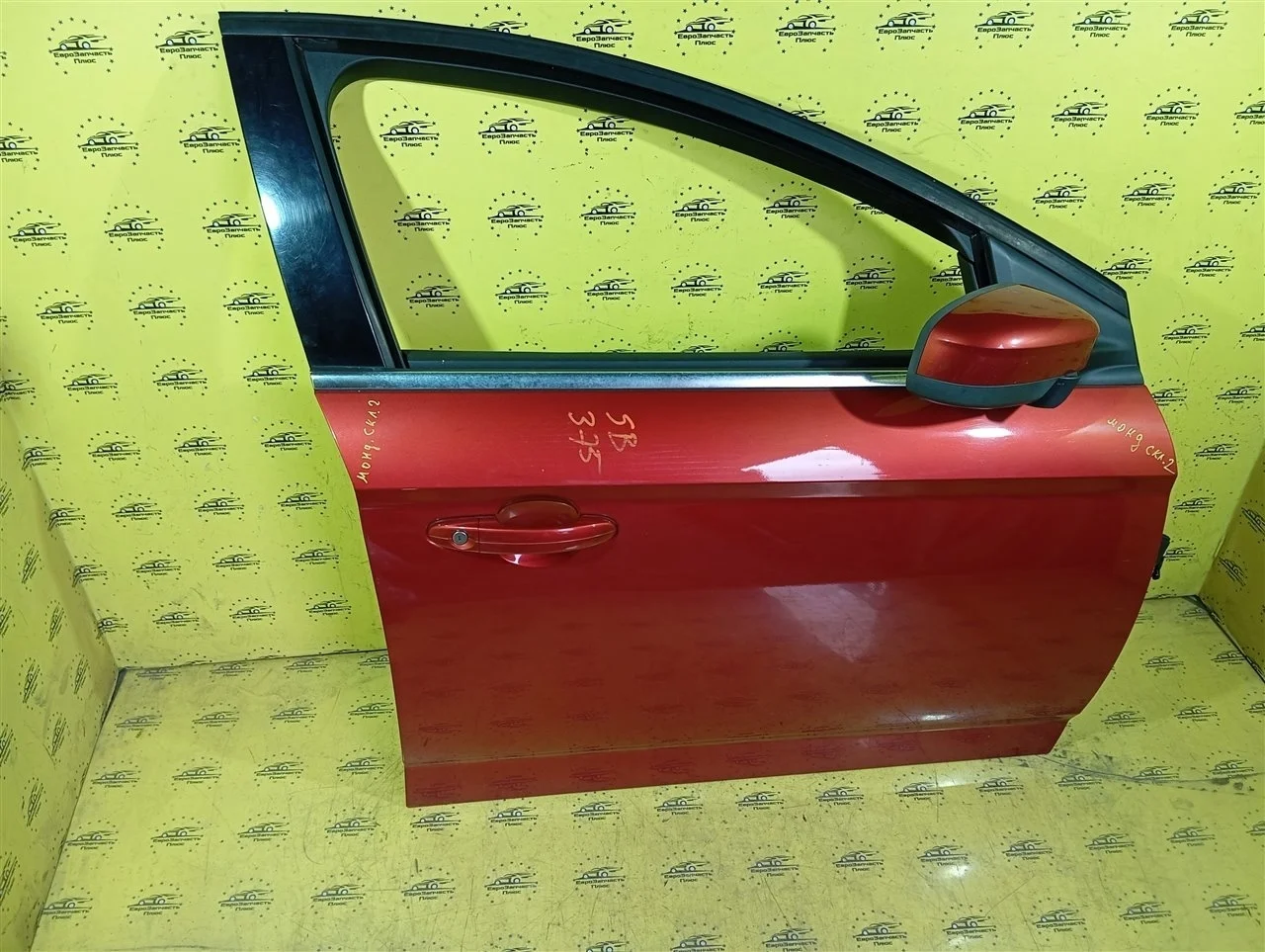 Дверь Ford Mondeo 4 1778161 CD345, передняя правая