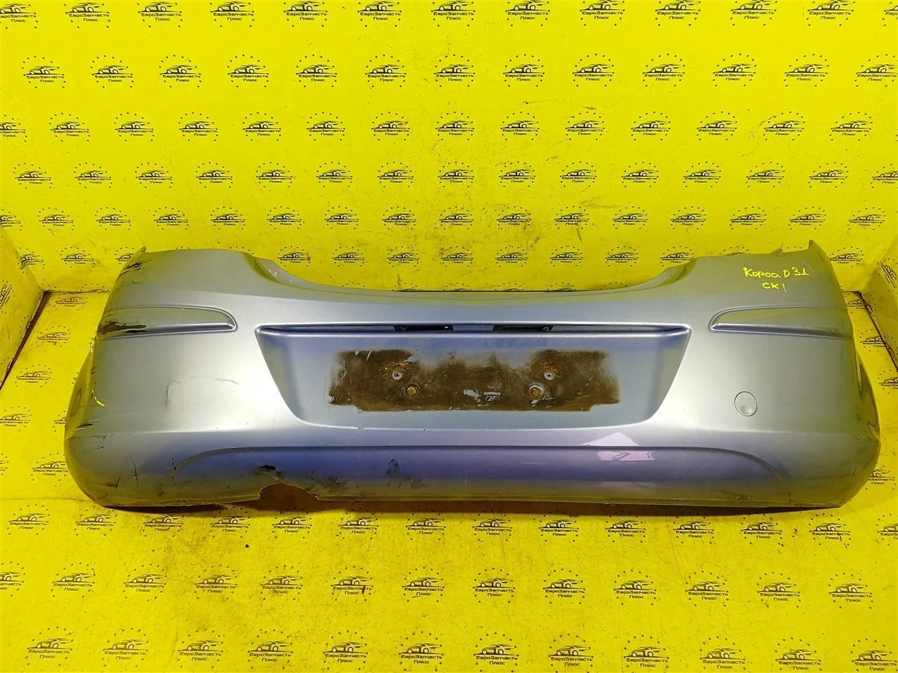 Бампер дефект Opel Corsa 13179893 D