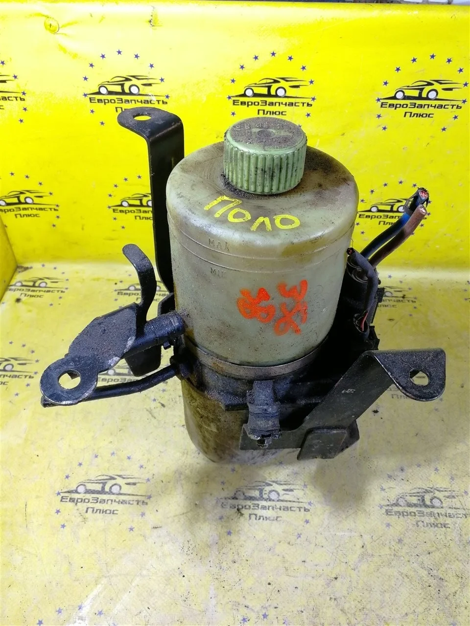 Насос ГУР Volkswagen Polo 6R0423156C MK5