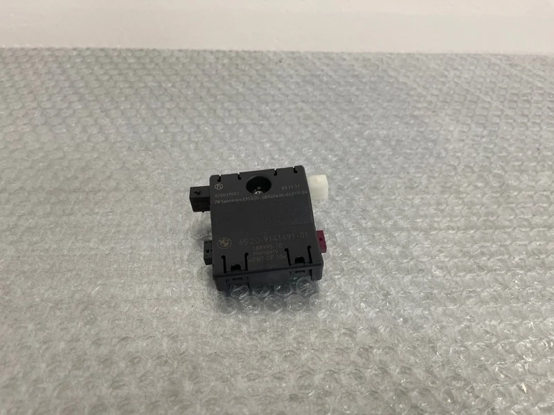 Усилитель антенны BMW X5 2012 65209141491 E70 N55B30