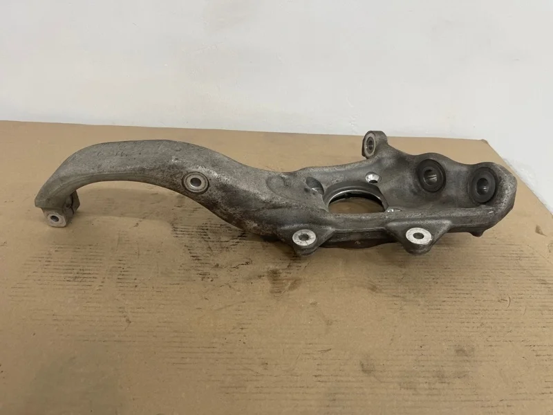 Кулак поворотный Bmw X5 2011 31216773783 E70 N63B44A, передний левый