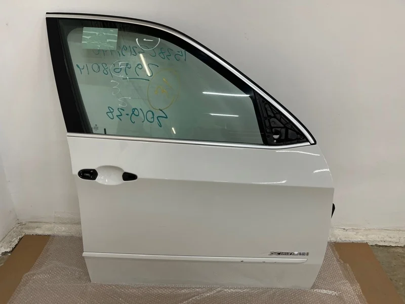 Дверь боковая BMW X5 2012 41517211424 E70 N55B30, передняя правая