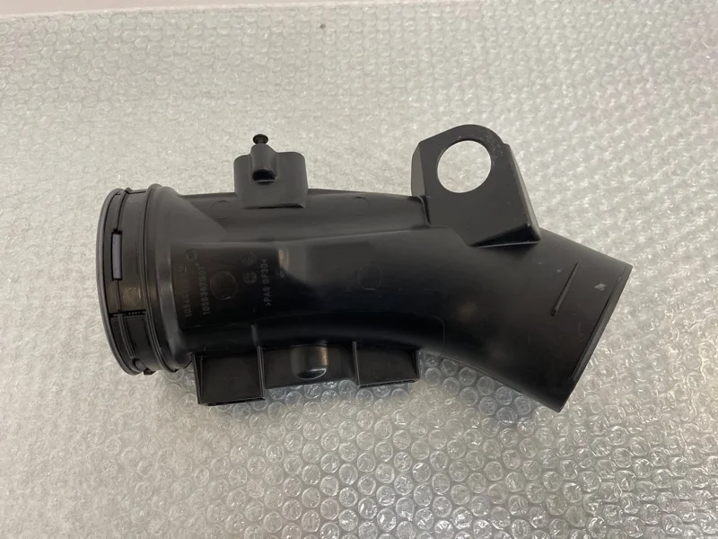 Патрубок воздушного фильтра BMW X5 2012 13717583714 E70 N55B30