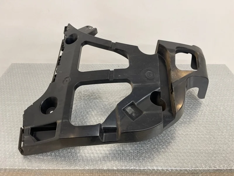 Кронштейн бампера BMW X5 2011 51127227758 E70 N55B30, задний правый