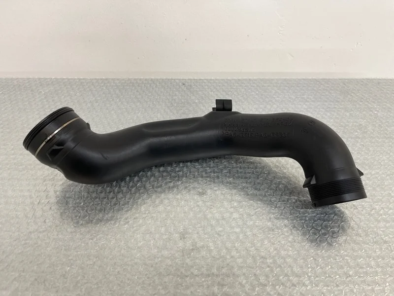 Воздуховод патрубок наддувочного воздуха Bmw X5 2011 13717571350 E70 N55B30