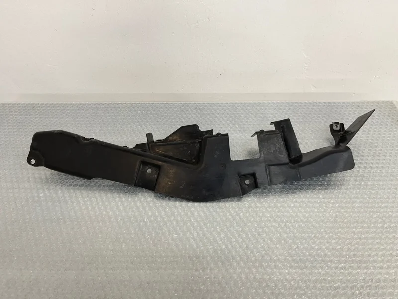 Защита кожух рулевого механизма BMW X5 2011 51757160240 E70 N55B30, передняя правая