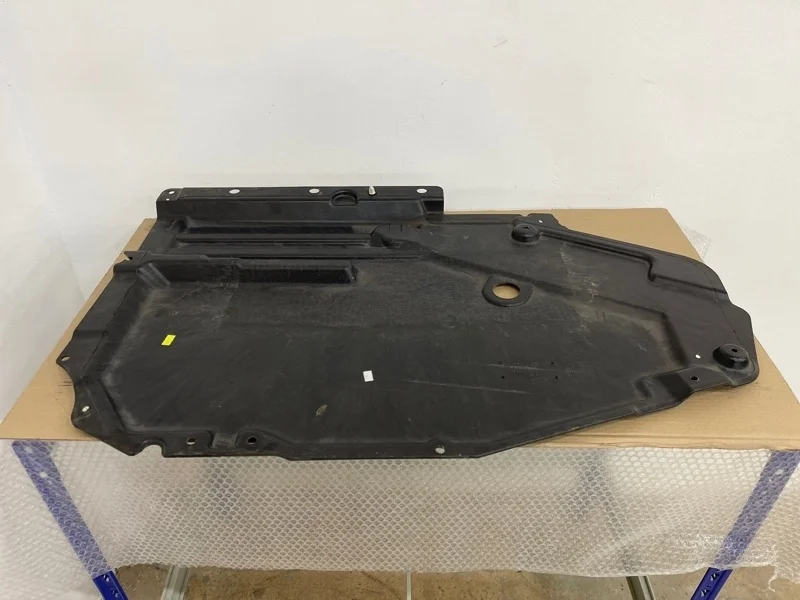 Защита топливного бака BMW X5 2008 51757158406 E70 N62B48, правая