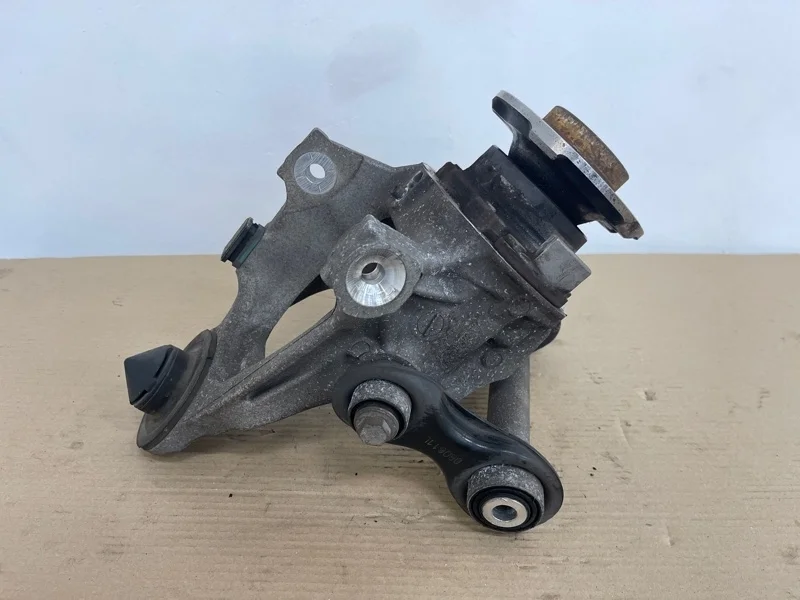 Кулак Bmw X5 2012 33326879101 E70 N55B30, задний левый