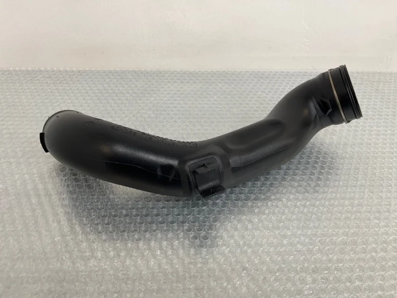Воздуховод патрубок наддувочного воздуха Bmw X5 2010 13717571350 E70 N55B30