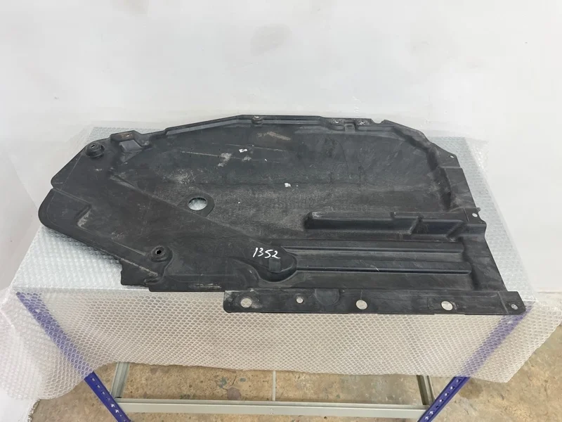 Защита топливного бака BMW X5 2010 51757158406 E70 N55B30, правая