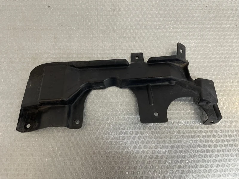 Защита кожух рулевого механизма BMW X5 2010 51757160238 E70 N55B30, передняя правая