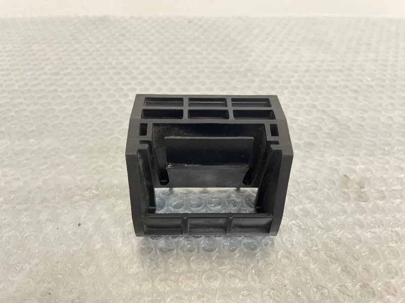 Кронштейн радиатора Bmw X5 2012 17117533537 E70 N55B30