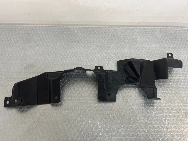 Защита кожух рулевого механизма BMW X5 2012 51757160237 E70 N55B30, передняя левая