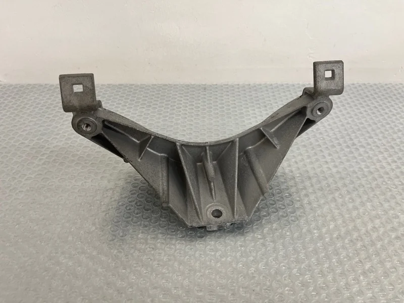 Консоль кронштейн щита передка Bmw X5 2010 51717137238 E70 N55B30