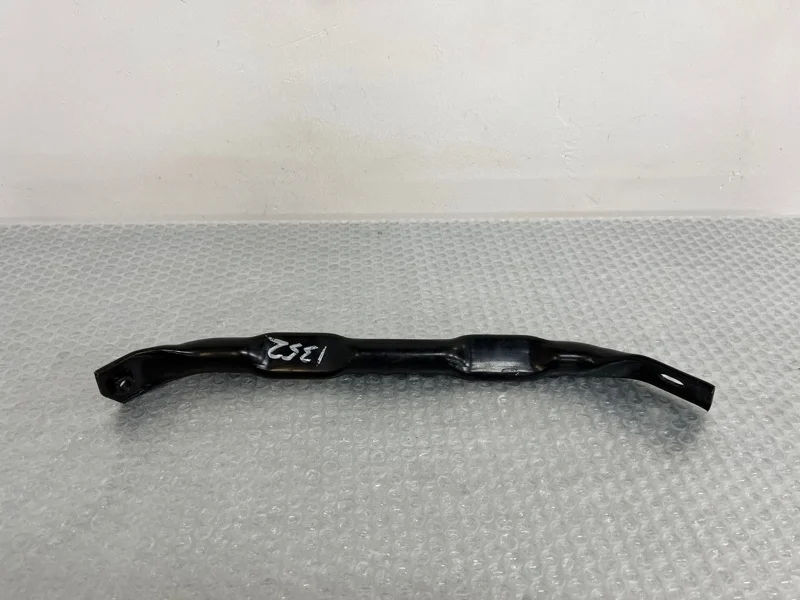 Растяжка кронштейн усилитель переднего бампера Bmw X5 2010 51717159587 E70 N55B30, передняя левая