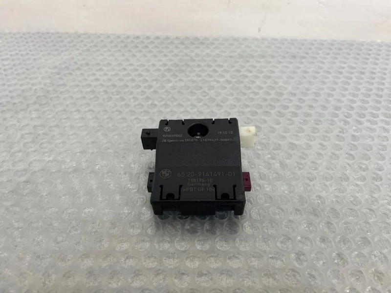 Усилитель антенны BMW X5 2012 65209141491 E70 N55B30