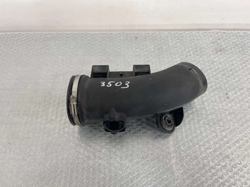 Патрубок воздушного фильтра BMW X5 2012 13717583714 E70 N55B30