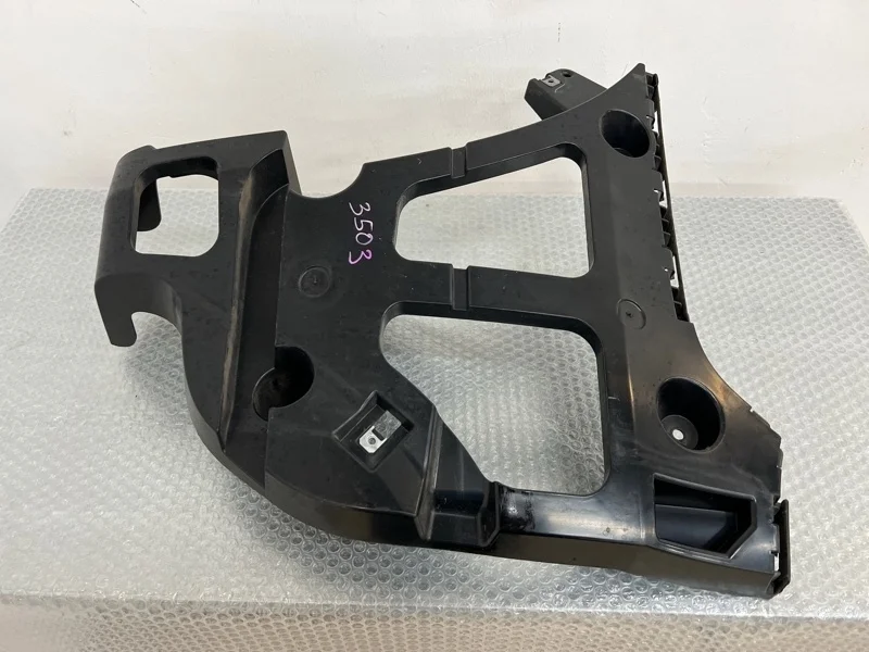 Кронштейн бампера BMW X5 2012 51127227757 E70 N55B30, задний левый