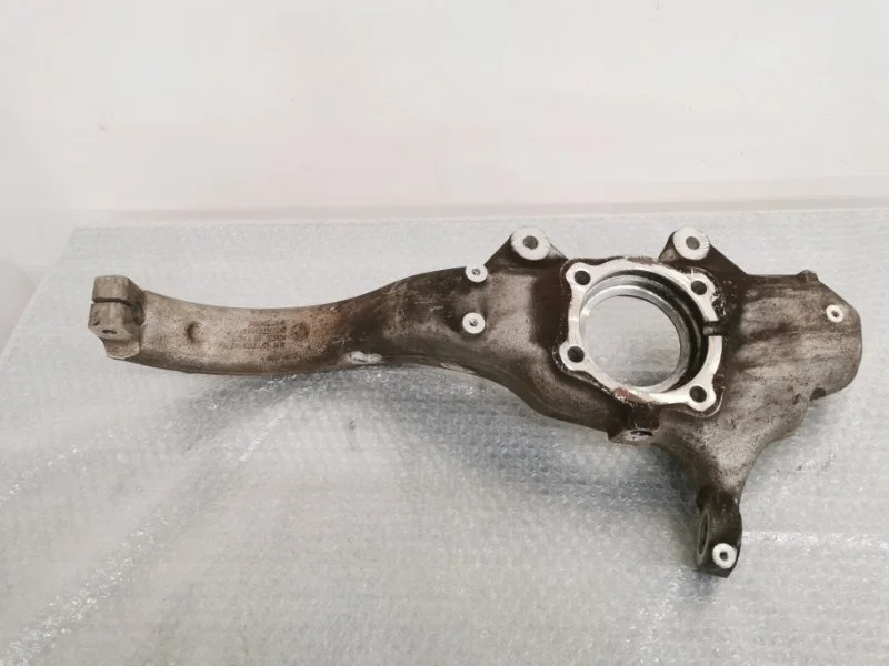 Кулак поворотный Bmw X5 2012 31216773783 E70 N55B30, передний левый