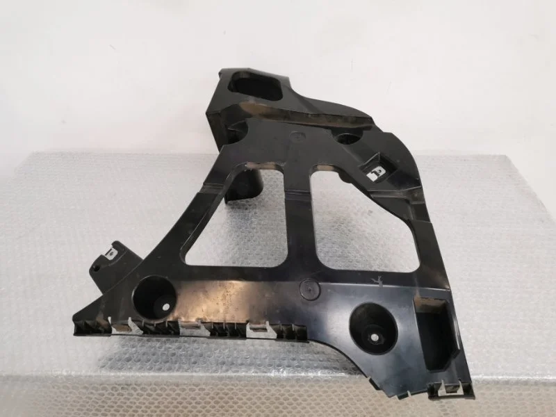 Кронштейн бампера BMW X5 2011 51127227758 E70 N55B30, задний правый