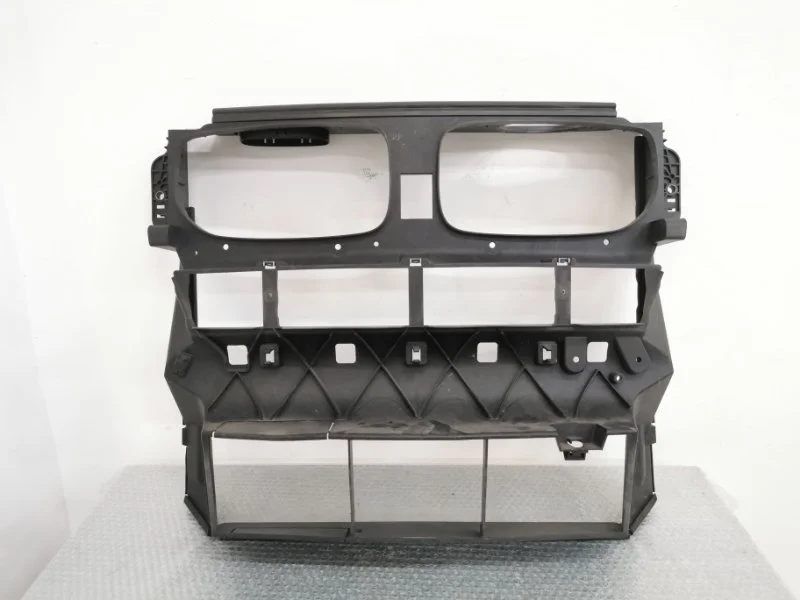 Телевизор диффузор воздуховод Bmw X5 2011 51647222952 E70 N55B30