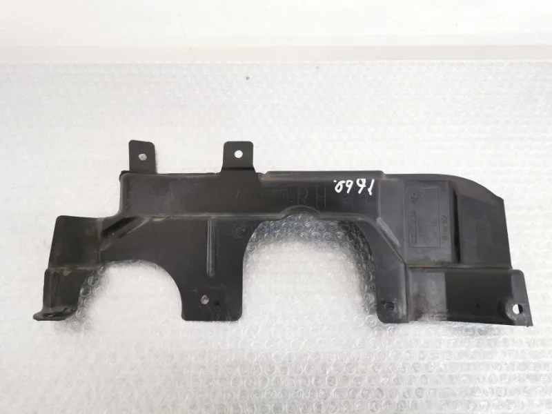 Защита кожух рулевого механизма BMW X5 2011 51757160238 E70 N55B30, передняя правая