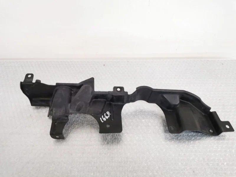 Защита кожух рулевого механизма BMW X5 2011 51757160237 E70 N55B30, передняя левая