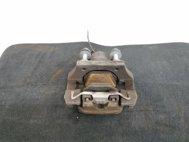 Суппорт тормозной BMW X5 2011 34216776788 E70 N55B30, задний правый