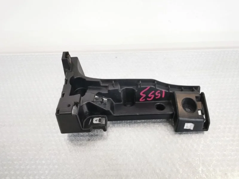 Кронштейн бампера BMW X5 2011 51127226936 E70 N55B30, задний правый
