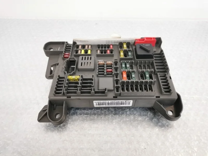 Блок предохранителей BMW X5 2011 61146931687 E70 N55B30