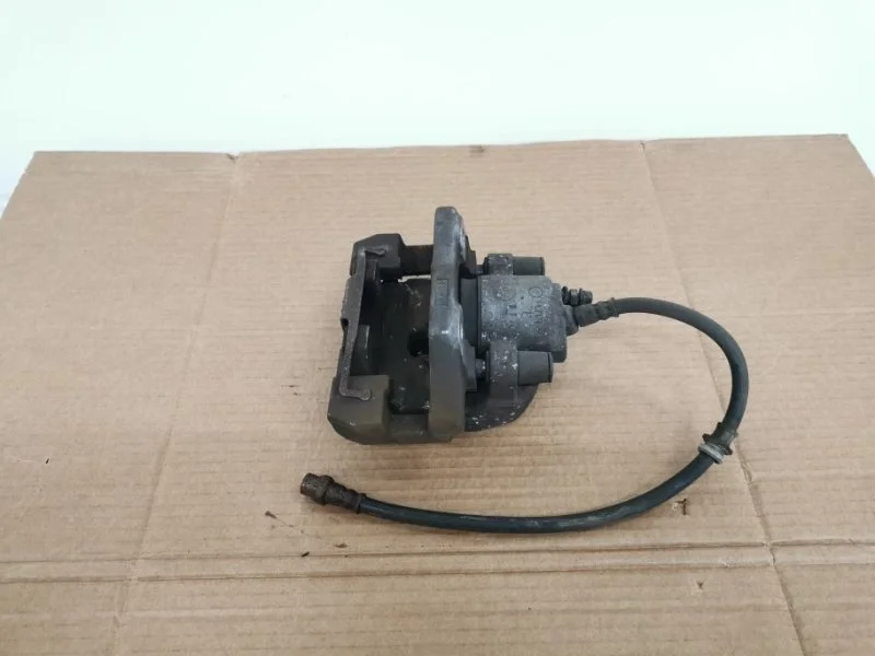 Суппорт тормозной BMW X5 2012 34216776788 E70 N55B30, задний правый