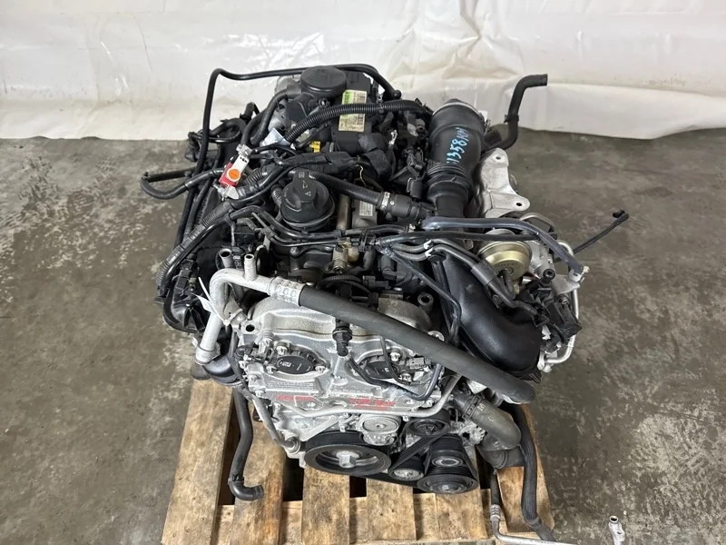 Двигатель Mercedes-Benz A-class W176 М270910 2014