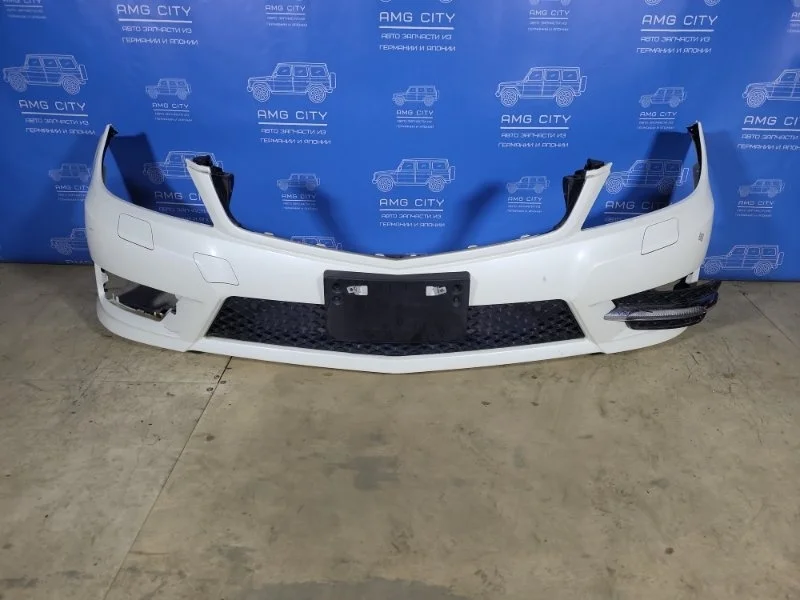 Бампер передний Mercedes-Benz C-class W204 M271820