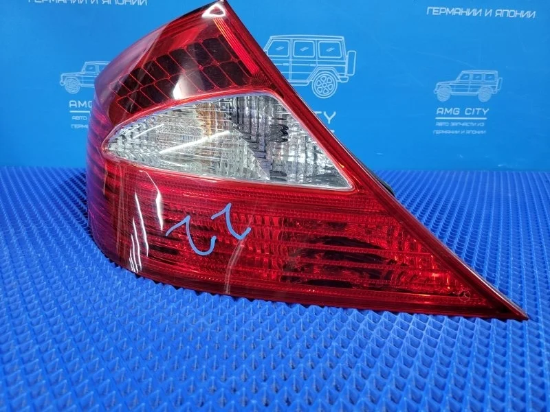 Фонарь задний задний левый Mercedes-Benz CLS-class