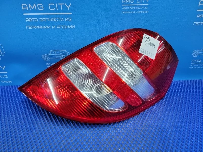 Фонарь задний правый Mercedes-Benz A-class W169