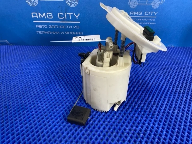 Топливный насос Mercedes-Benz C-class W204 М271820