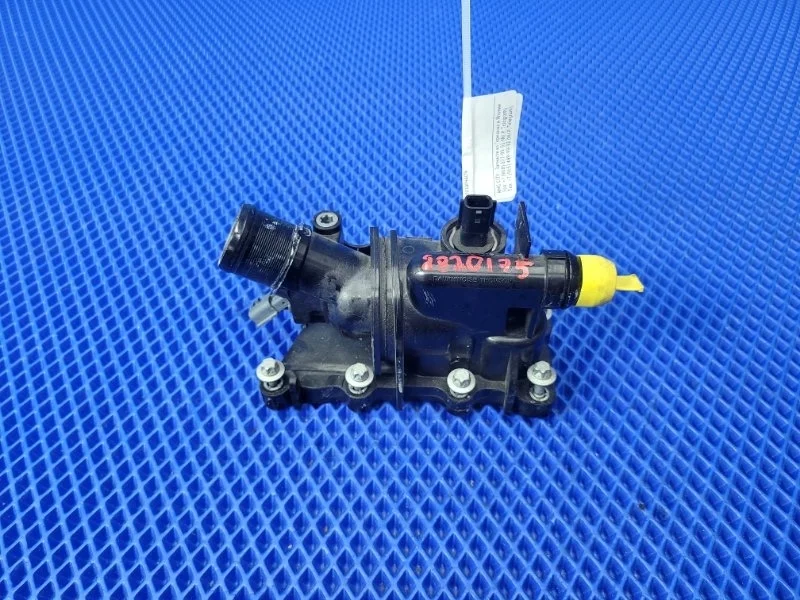 Термостат Mercedes-Benz A-class W177 OM654920 2021