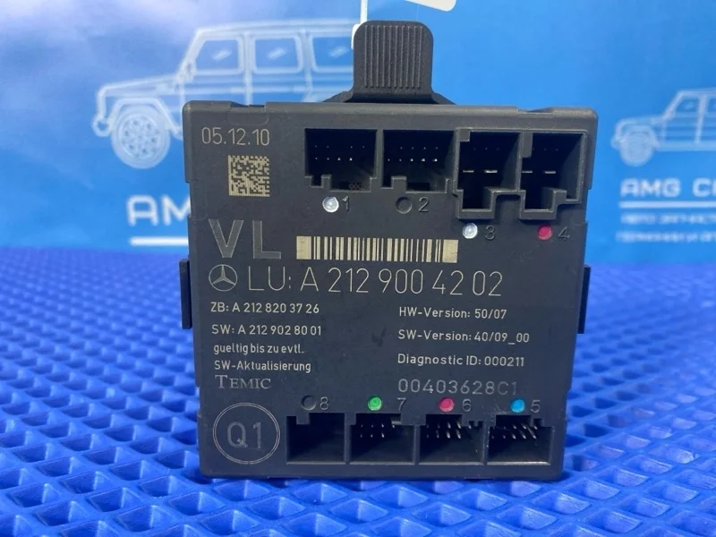 Блок управления дверьми передний левый