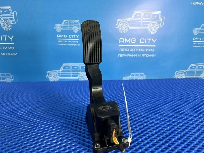 Педаль газа Mercedes-Benz Viano W639 M272978 2013