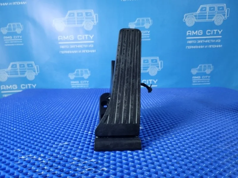 Педаль газа Mercedes-Benz C-class W204 М271860