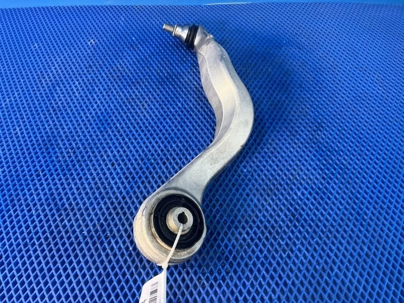 Рычаг передней подвески передний левый