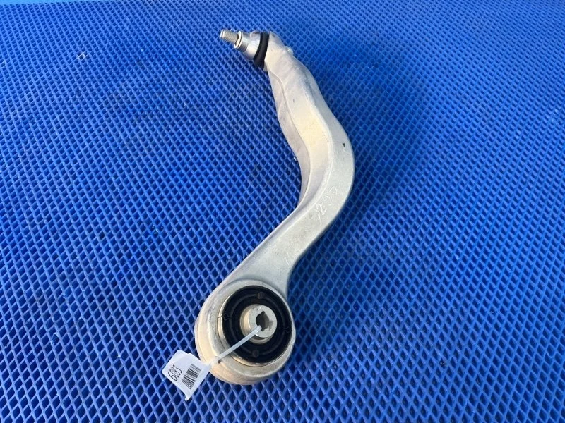 Рычаг передней подвески передний левый